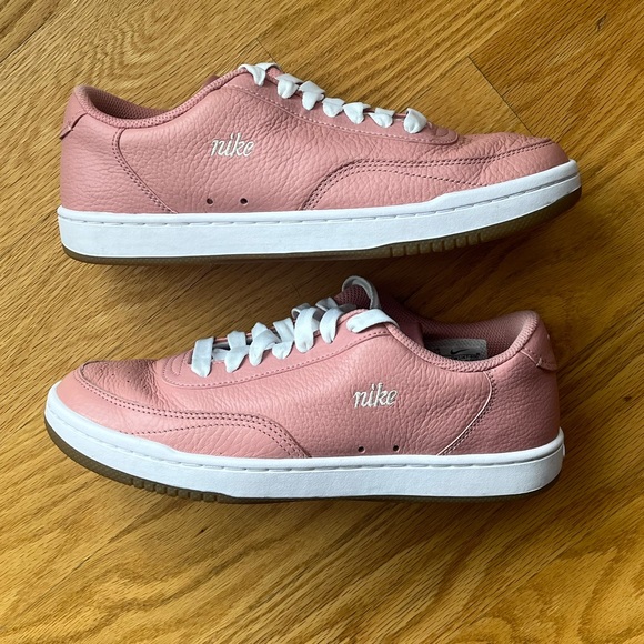 Nike Court Vintage Premium Sneakers - Picture 3 of 12